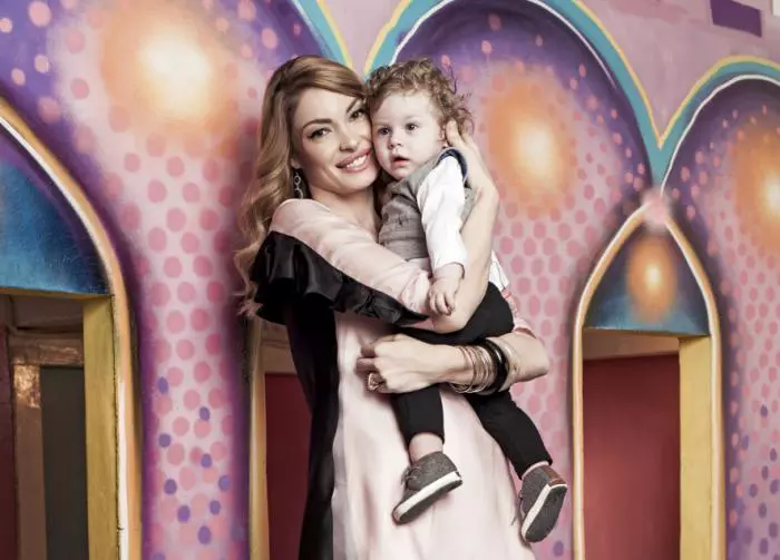 Valentina Pelinel si Milan