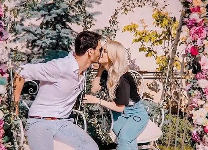 Andreea Bălan s-a gândit să apeleze la o mamă-surogat pentru că nu mai poate face copii