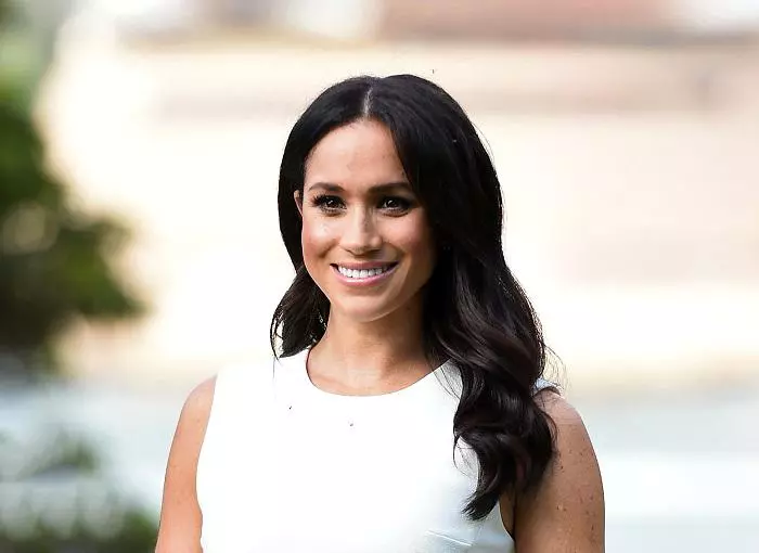 Deși e "foarte însărcinată", Meghan Markle a surprins cu o ținută all-white!