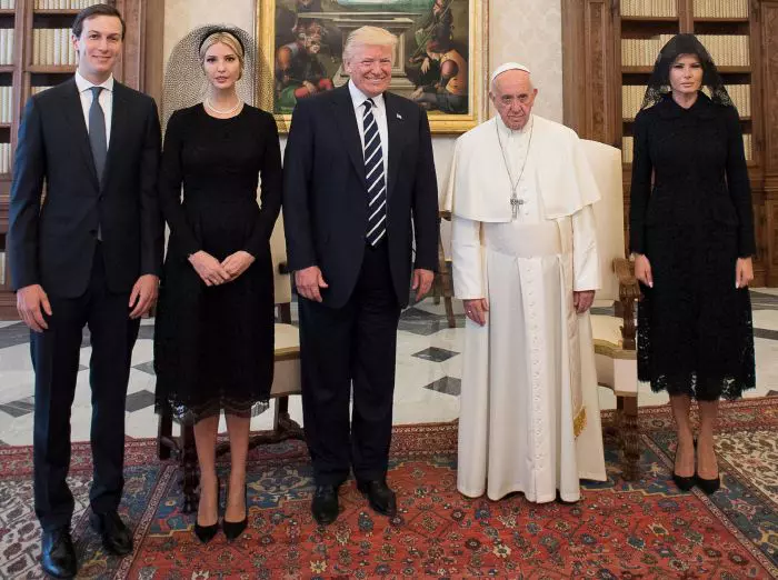 Familia Trump la întâlnirea cu Papa Francisc