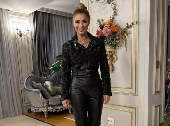 vedeta anamaria prodan