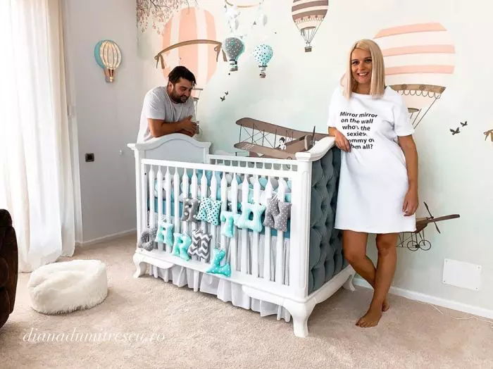 Diana Dumitrescu si bebelusul 2