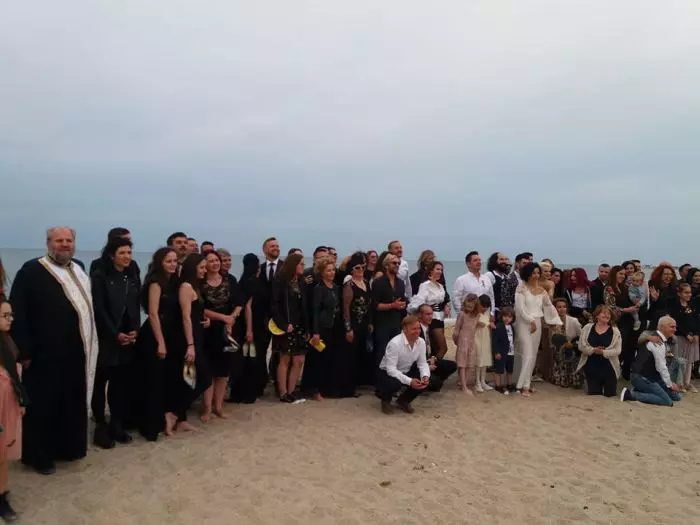 Poza de grup, pe plaja de la 2 Mai.