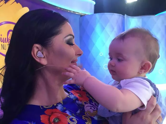 Gabriela Cristea și Victoria