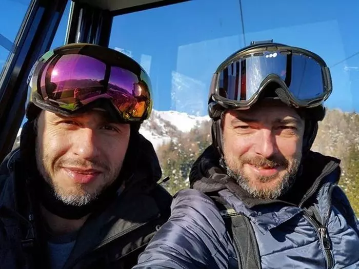 Alături de actorul Dragoș Bucur.