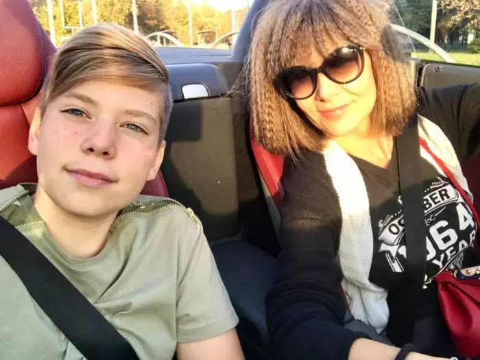 Romanița Iovan  și fiul ei, Albert