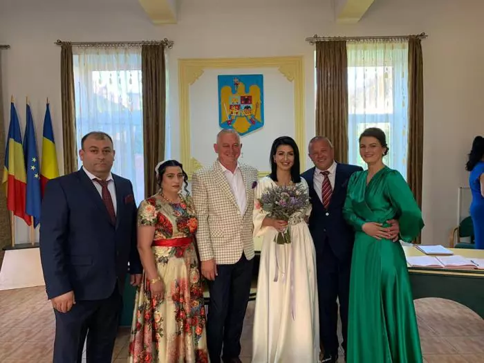 Mirela de la Insula Iubirii s-a căsătorit religios