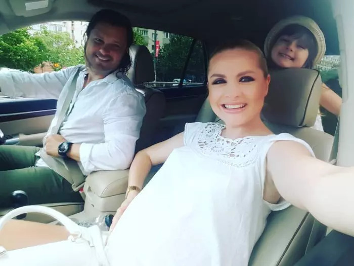 Ianna Novac și familia ei