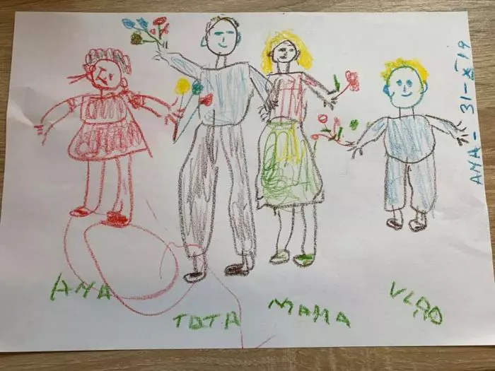 Simona Gherghe a primit acest desen din partea fiicei salle