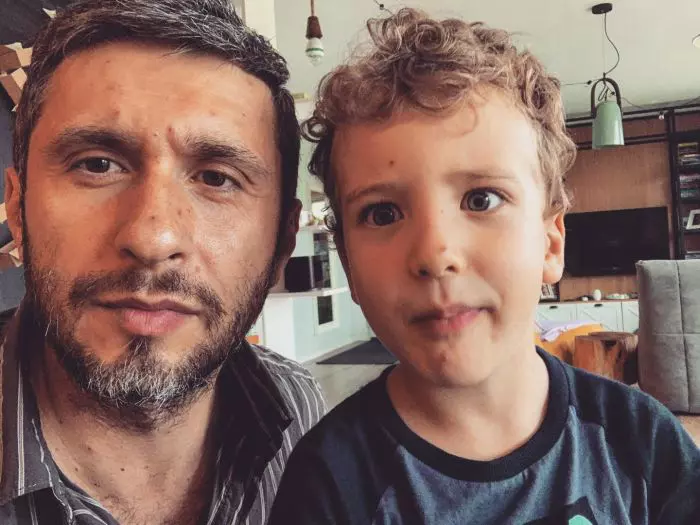 Dragos-Bucur-si-fiul-lui-au-avut-varicela