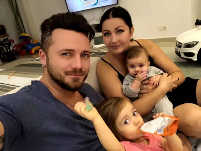 Gabriela-Cristea-si-familia-1-2-1