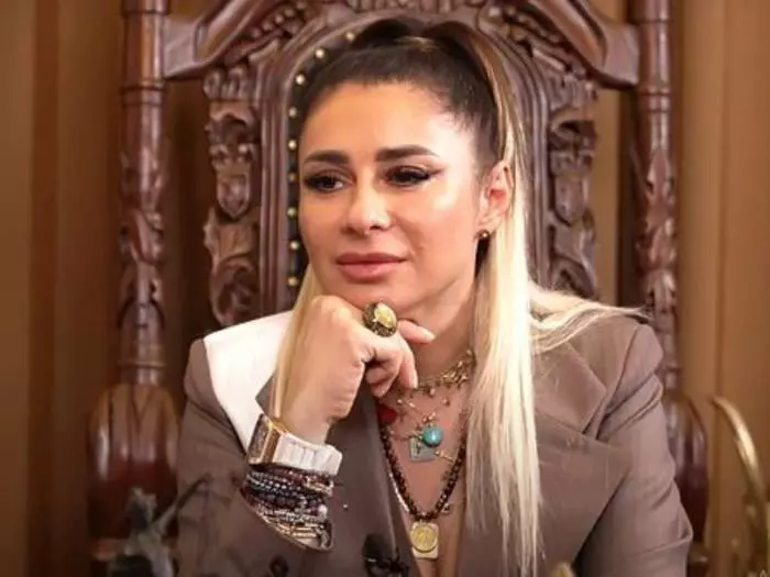 ANAMARIA PRODAN RELATIE