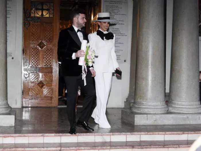 Imagini de la botezul fetiței Adelinei Pestritu, Zenaida