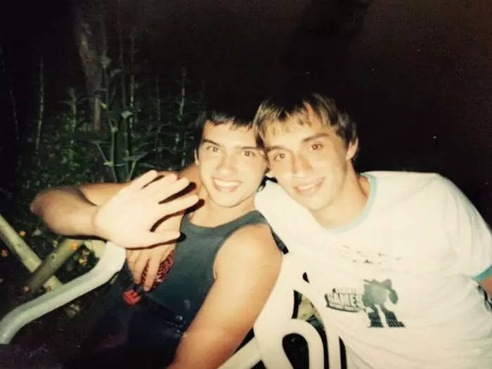 Imagini cu Dorian Popa din copilărie