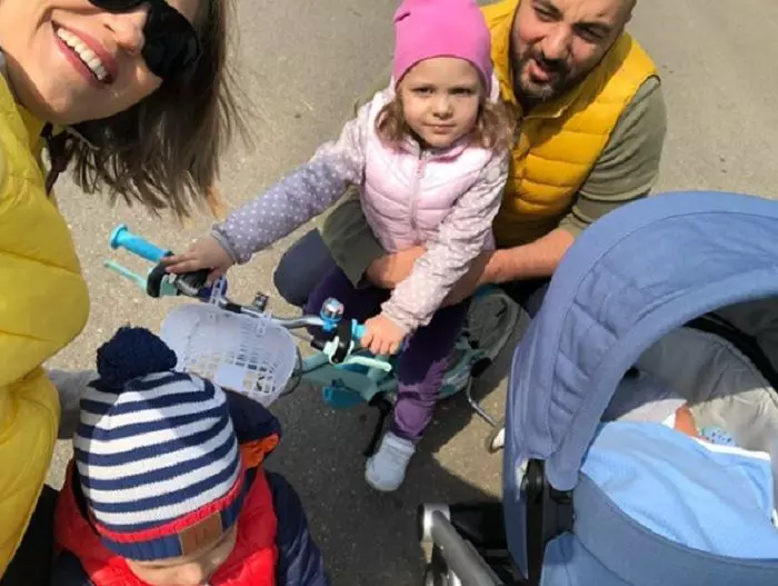 Mirela Vaida și familia