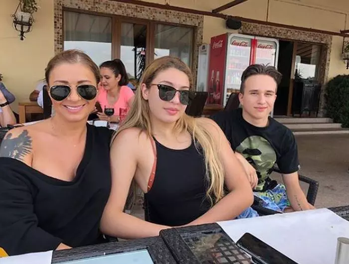 Familia Anamariei Prodan