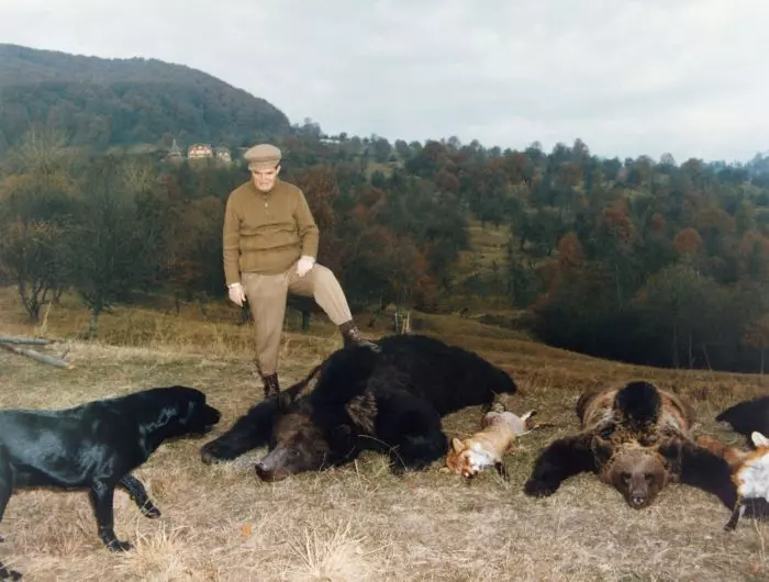 Nicolae Ceaușescu, la vânătoare (1980)