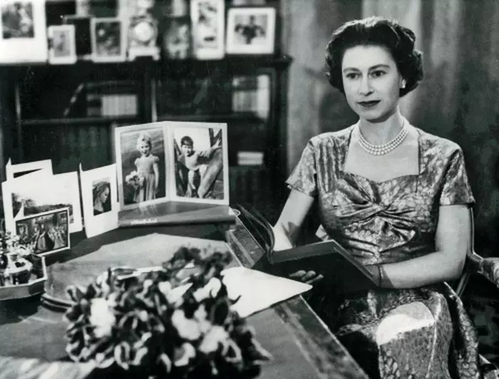 Cum petrece regina Elisabeta a II a Crăciunul