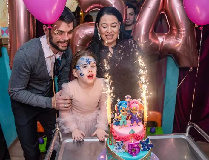 Oana Roman, Marius Elisei și Isabela