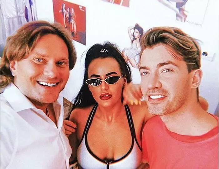 Iubita lui Arsenie este și ea cântăreață