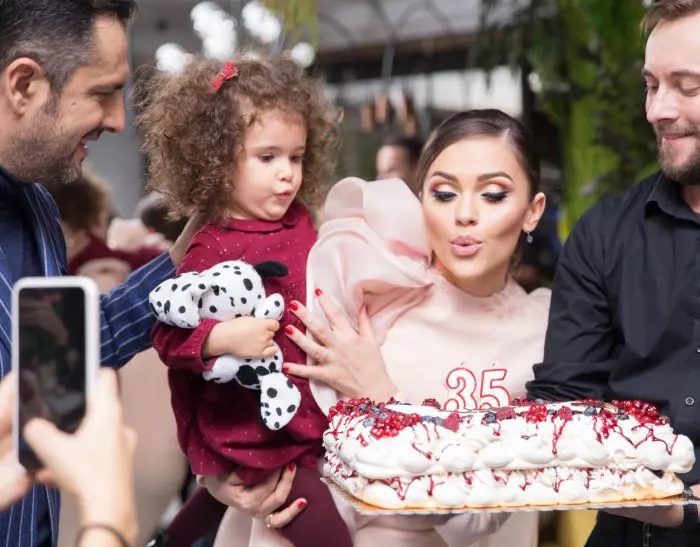 Cristina-Șișcanu-a-împlinit-35-de-ani