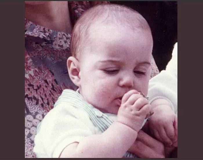 Kate Middleton cand avea aceeași vârstă ca fiul ei cel mic.