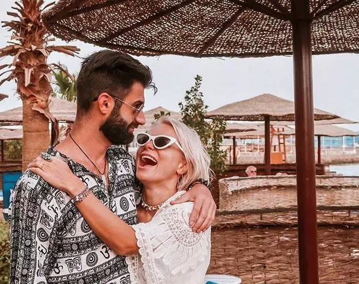 Jojo Paul Ipate Asia Express