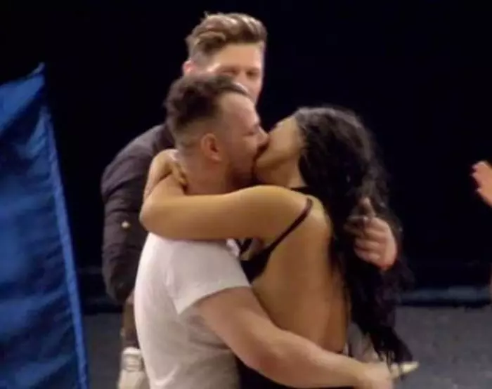 Aurel și ispita Dana