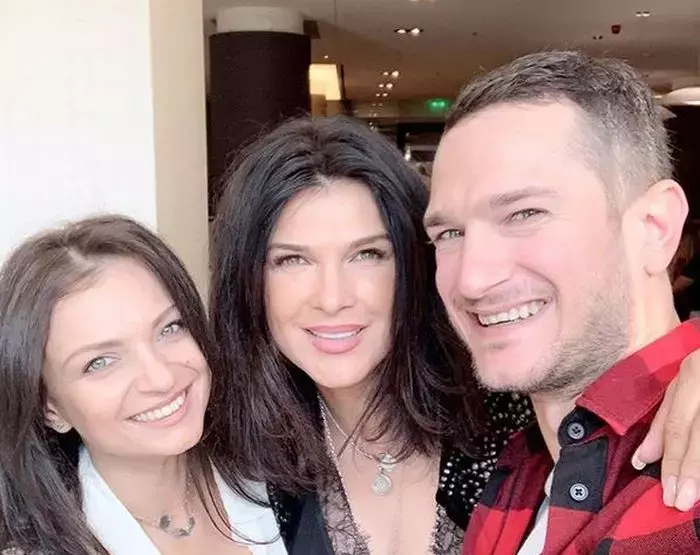 Monica-Barladeanu-frate3