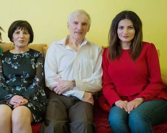 Ioana Ginghină și părinții ei