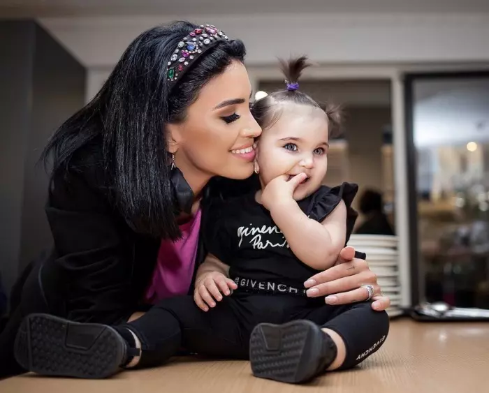 Adelina Pestritu i-a rupt turta fiicei sale, Zenaida 10