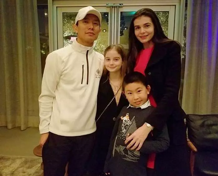 Irina Columbeau, alături de familia mamei ei din America