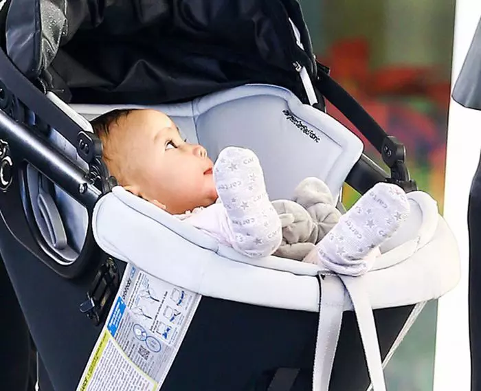 Luna Simone, fiica lui John Legend și a lui Chrissy Teigen