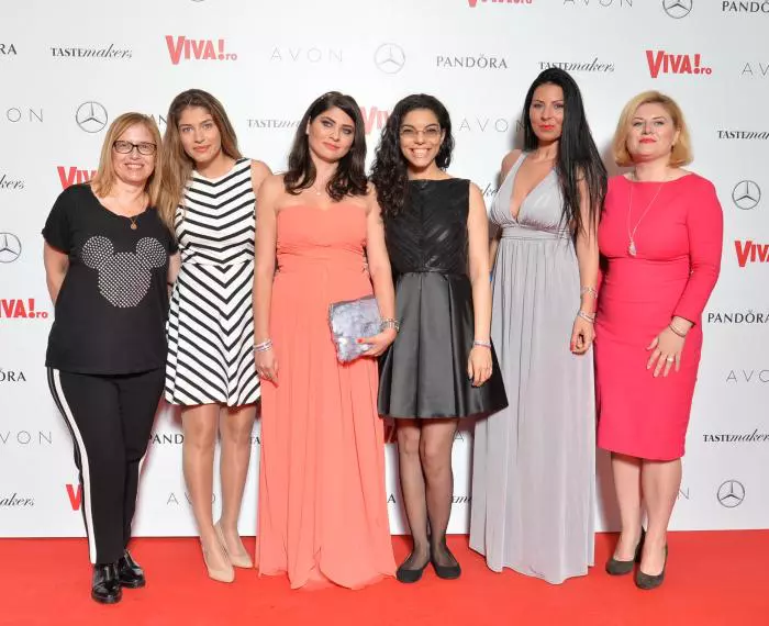 Echipele PANDORA Romania si RAN Events Raluca Zamfir, Anca Marcu, Anca Filip, Patricia Mihail, Brindusa Olaru, Claudia Miler