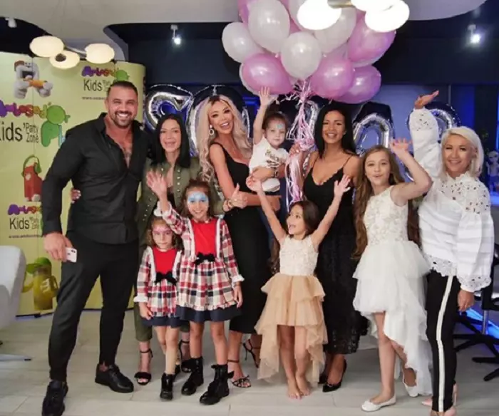 Bianca Dragusanu și Sofia