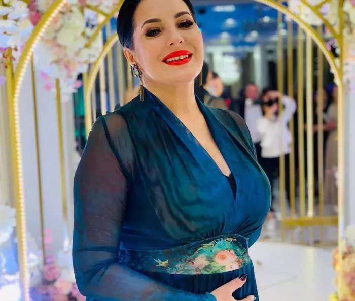 Angela Rusu cantareata