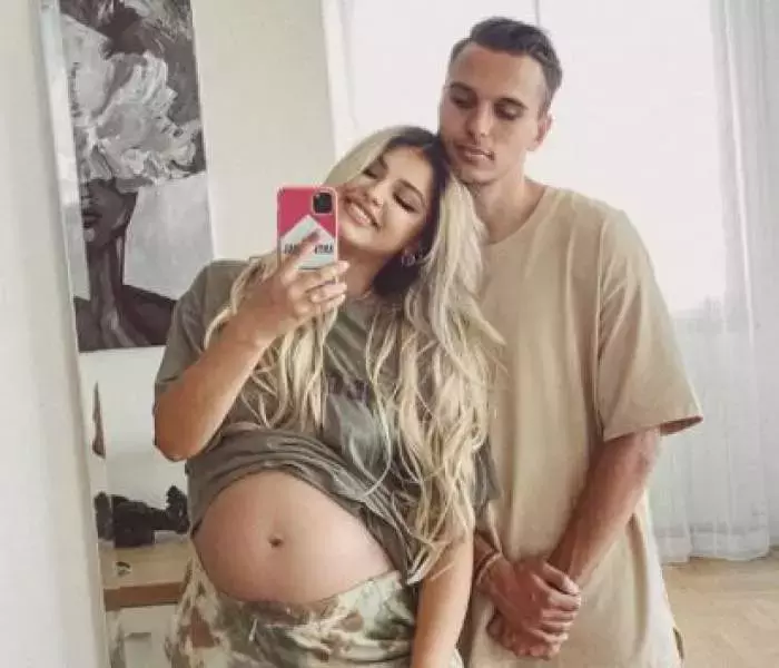 Irina-deaconescu-insarcinata-1