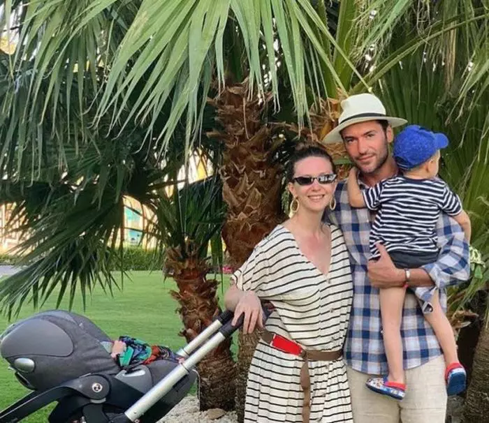 Adela Popescu, Radu Vâlcan și cei doi copii în vacanță