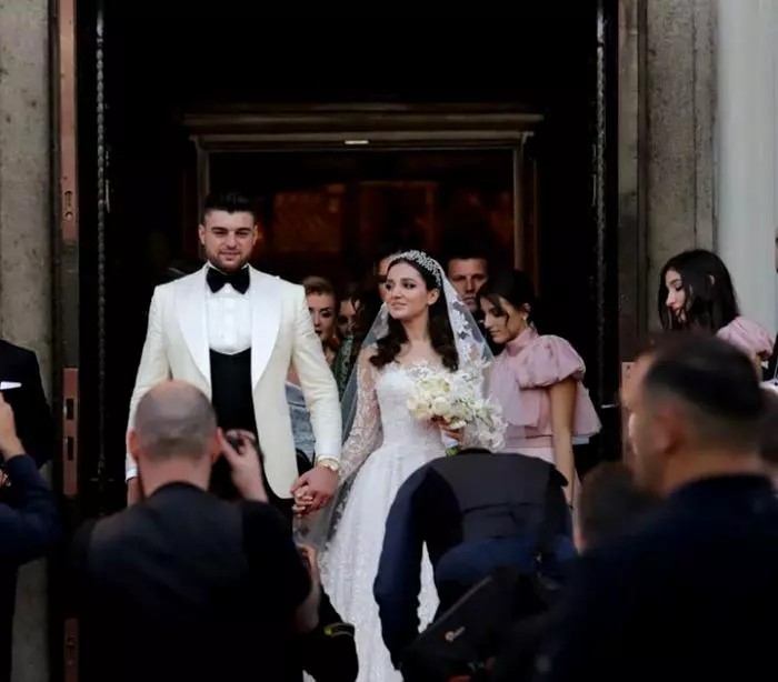 Teodora-Becali-rochii-de-mireasa-6