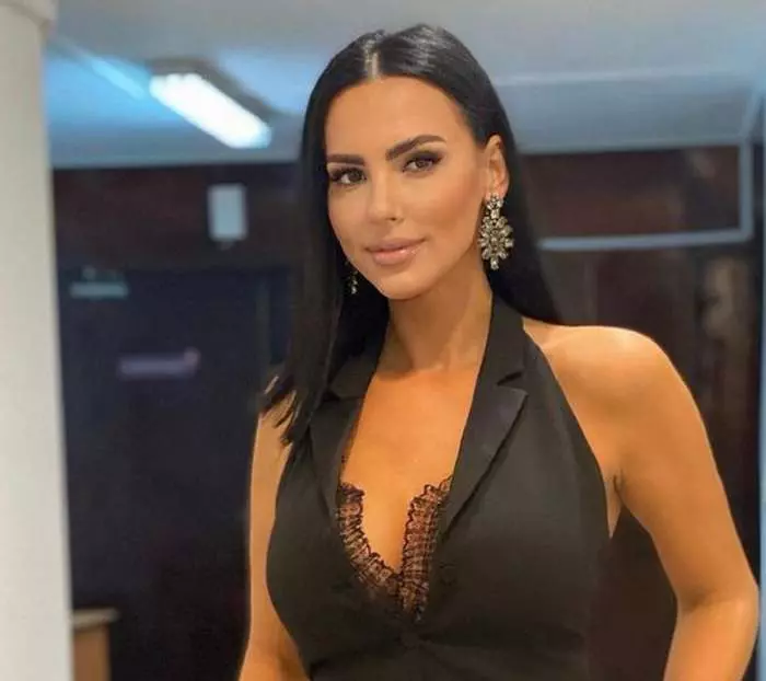 lavinia pirva vedeta