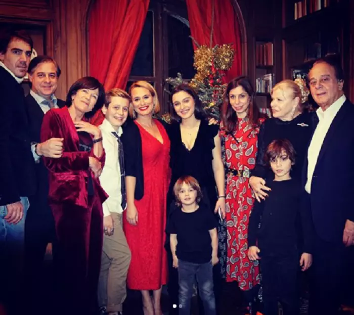 Andreea Esca si familia sa de Craciun