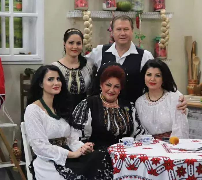 elena-merisoreanu-interventii-estetice-6