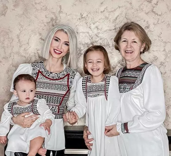 3Andreea-Balan-copiii-si-mama-sa