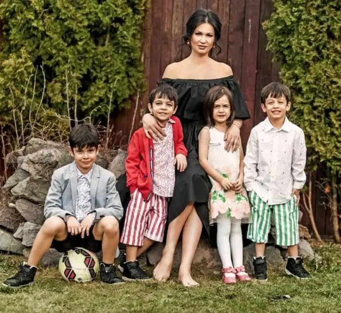 Nicoleta Luciu și copiii