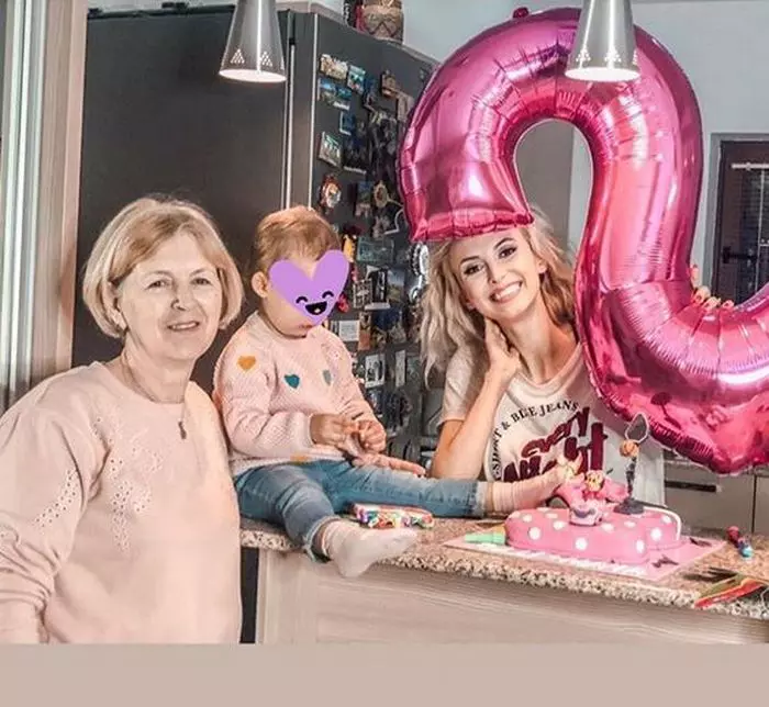 Andreea Bălan, cu mama și fiica sa