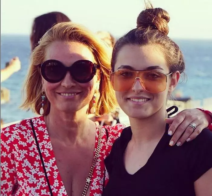 Andreea Escași fiica ei