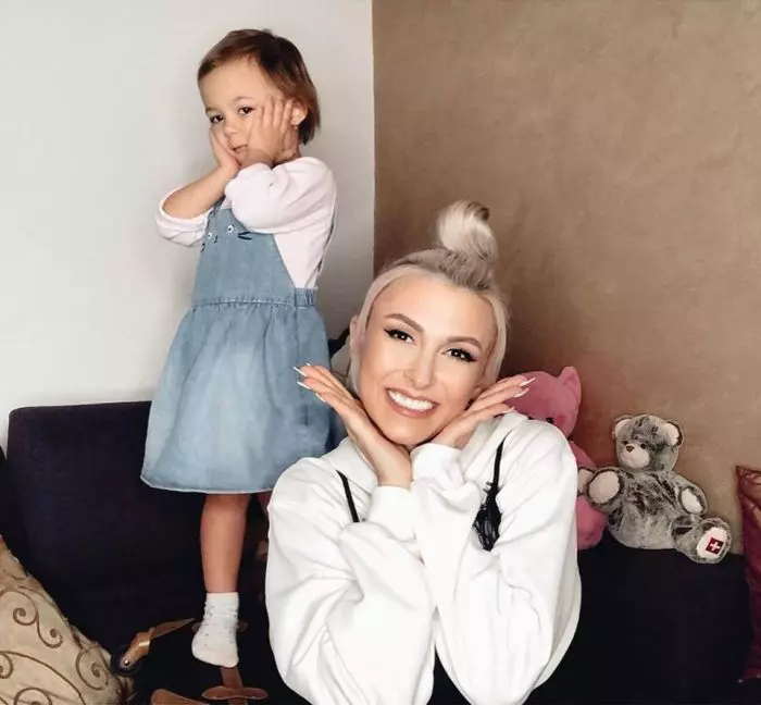Andreea Bălan și Ella