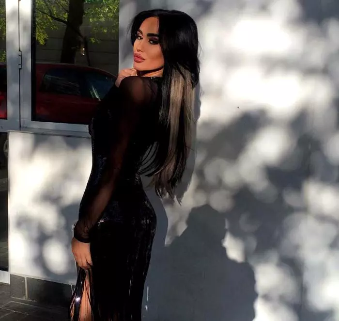 Margherita-de-la-Clejani-blonda-2