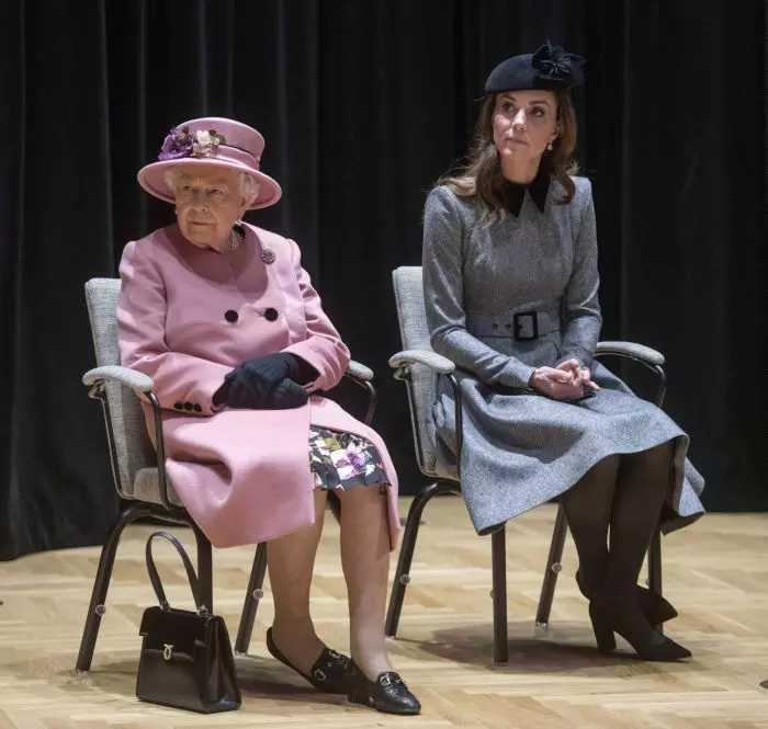 Regina Elisabeta a II-a și Kate Middleton, în martie 2019