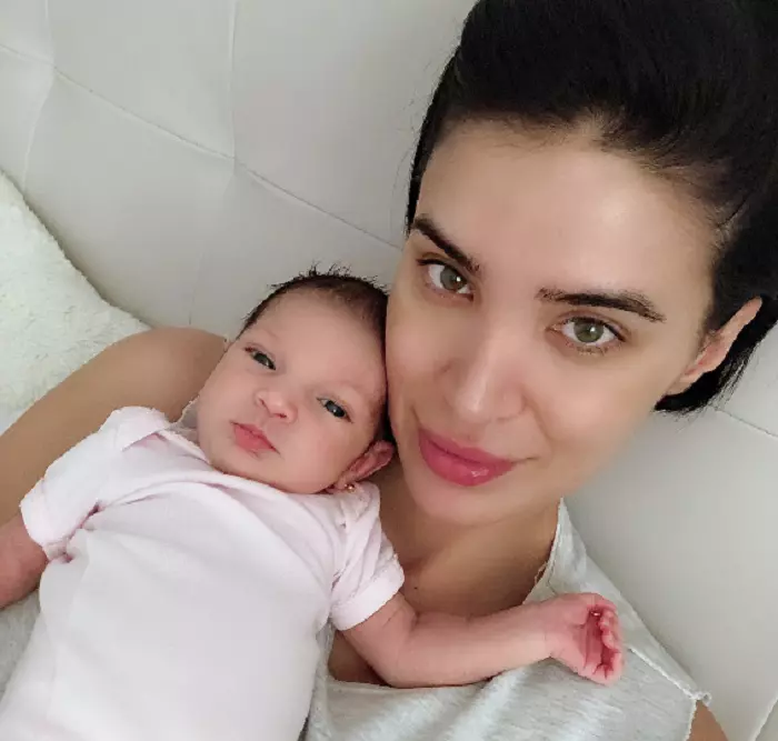 Prima imagine cu fiica Adelinei Pestritu